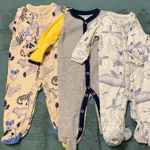 3 carters snap footie 9 months
